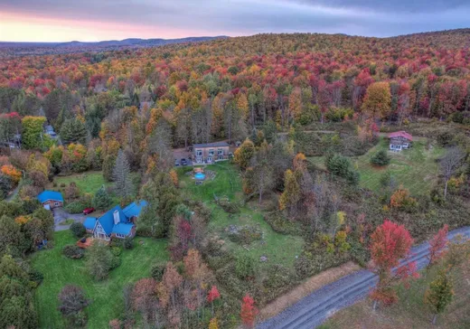 Maison à vendre - 10 Rue Freytag, Lac-Brome, J0E 1K0