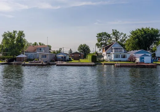 Maison à vendre - 333-335 Ch. du Bord-de-l'Eau, Sainte-Barbe, J0S 1P0