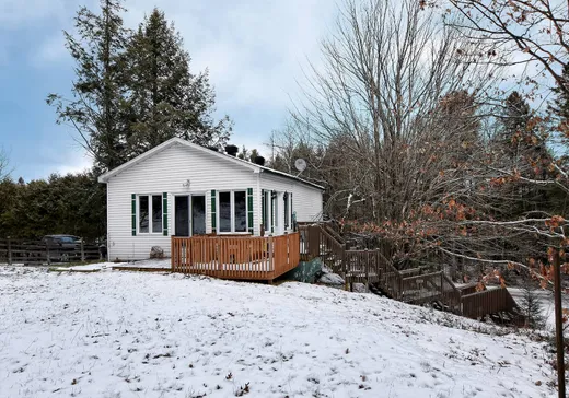 Maison à étages à vendre - 200 Rue Alexandre, Saint-Calixte, J0K1Z0