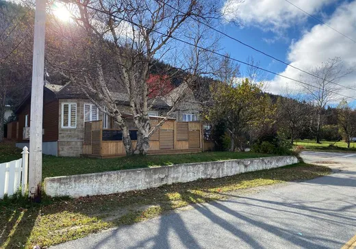 Chalet à vendre - 23 Rue des Pêcheurs, Sainte-Anne-des-Monts, G4V 2E9