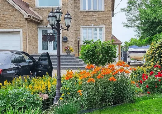 Maison à vendre - 2 Rue Laurion, Candiac, J5R 5N4