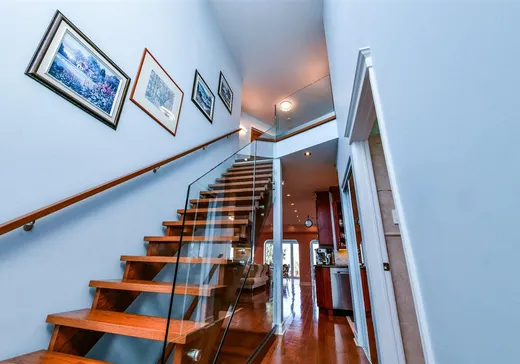 Maison à vendre - 2 Rue Laurion, Candiac, J5R 5N4
