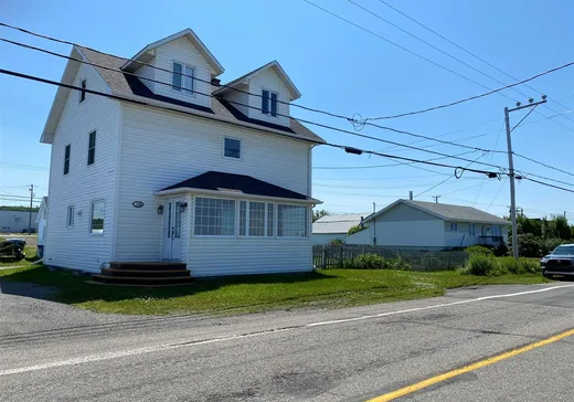 Maison à vendre - 1939 Rue de Matane-sur-Mer, Matane, G4W 3M6