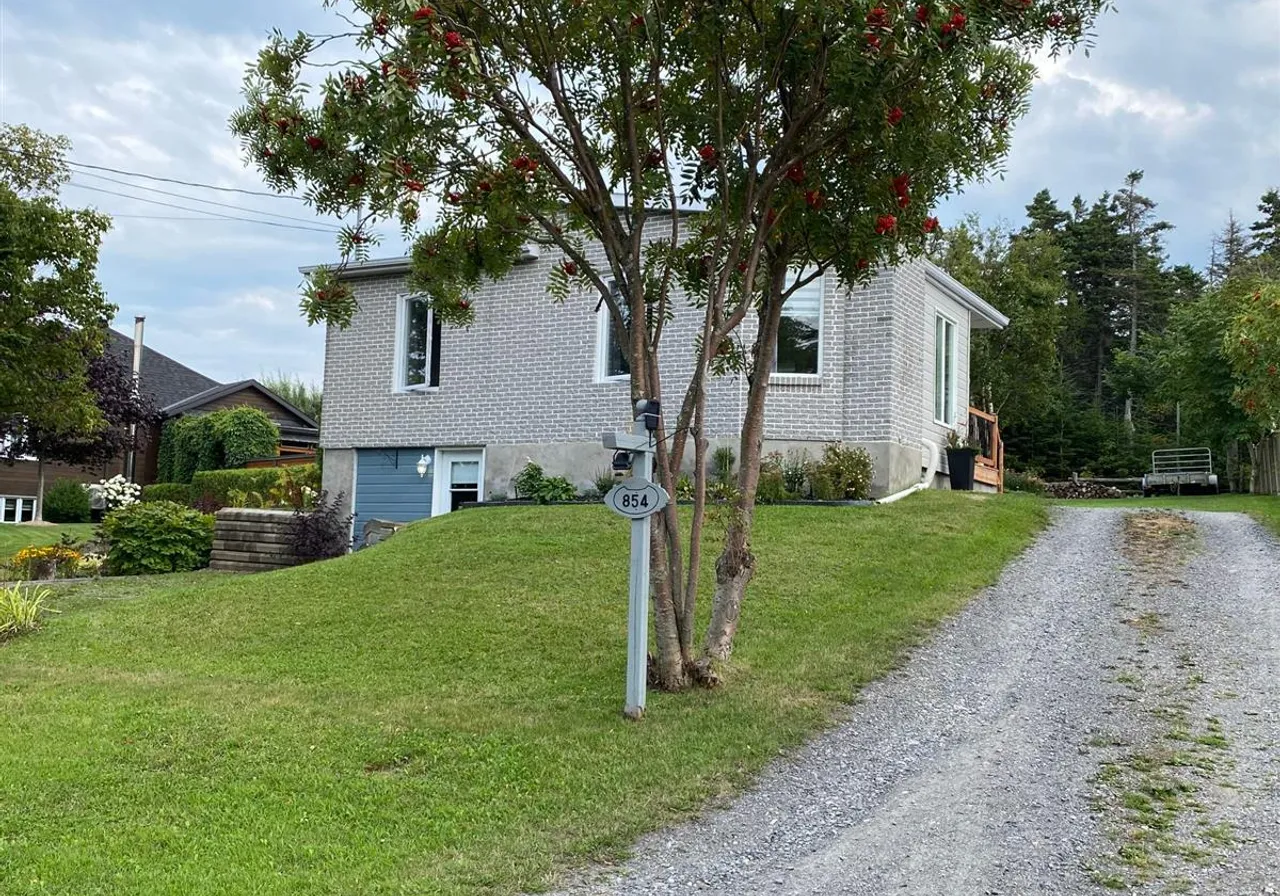 Chalet à vendre - 854 Ch. Émile-Rivard, Matane, G4W 7B2