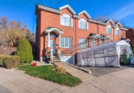 Maison à étages à vendre - 11193 Av. Armand-Lavergne, Montréal (Nord), H1H5W3