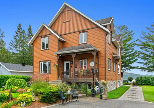Two or more stories for sale - 142 Ch. du Lac-Sylvère, St-Donat-De-Montcalm, J0T2C0