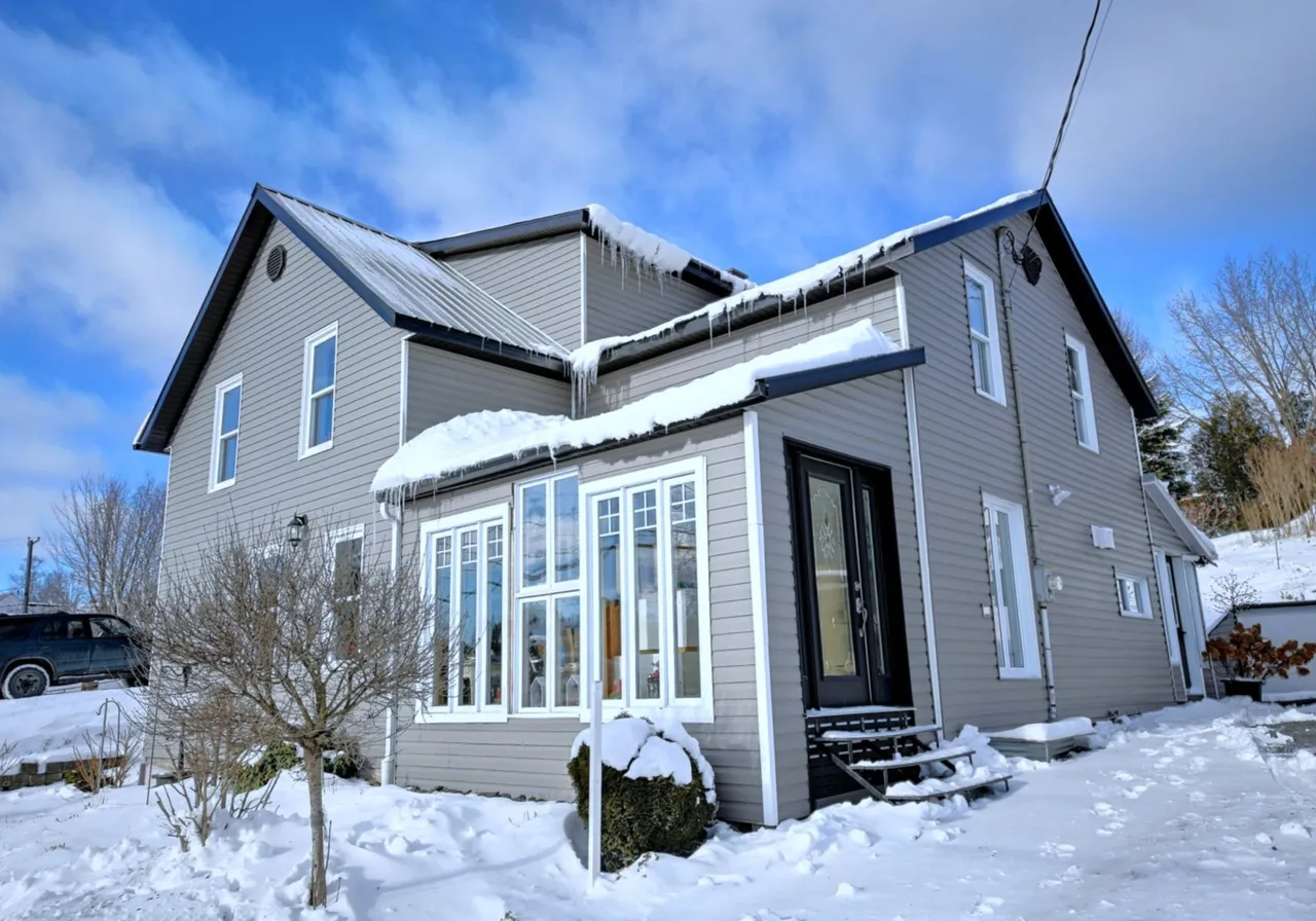 Maison à vendre - 1259 Rue Principale, Saint-Côme-Linière, G0M 1J0