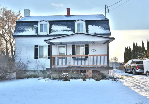 Maison à étages à vendre - 443 Rue de l'École, Beloeil, J0H1T0