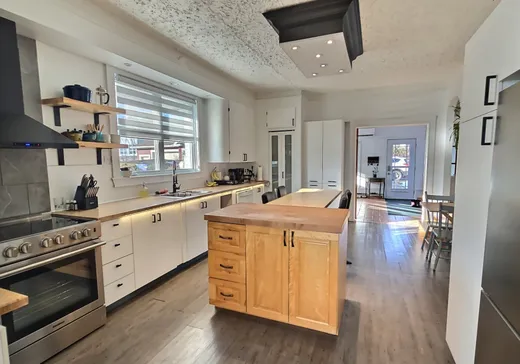 Maison à vendre - 50 Rue D'Auteuil, Amqui, G5J 1V8