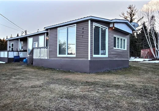 Maison mobile à vendre - 691 Boul. de York O., Gaspé, G4X2M5