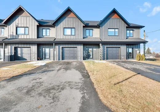 Two or more stories for sale - 2014 Av. Jennifer-Lelièvre, Mont-Joli, G5H0C6
