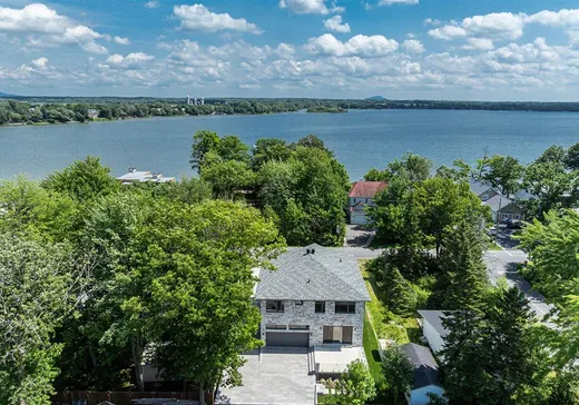Maison à étages à vendre - 1994 Rue des Roses, Chambly, J3L5G8