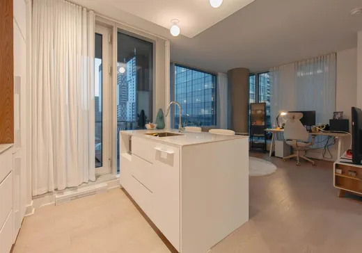 Condo for sale - 1020 Rue de la Montagne, Montreal (West), H3J 1M8