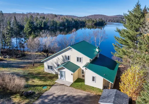 Two or more stories for sale - 366 Ch. du Lac-Chaud, Labelle, J0T1R0