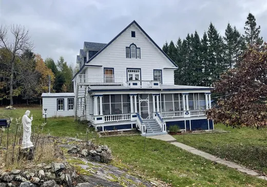 Maison à vendre - 2292 Rue du Sacré-Coeur, Rivière-Rouge, J0T 1T0