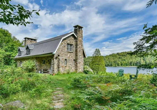 Two or more stories for sale - 6335 Ch. du Lac-La Salle, Labelle, J0T1R0