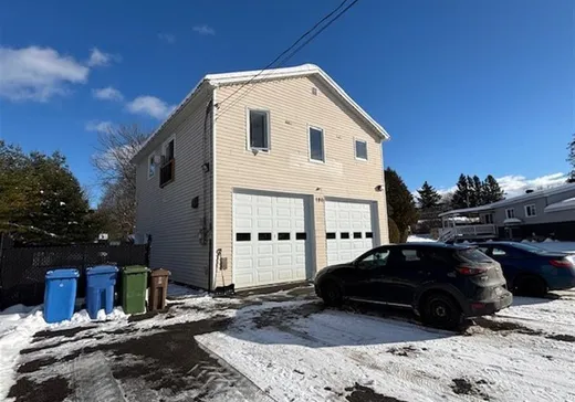 Two or more stories for sale - 180 Rue Principale, Grenville, J0V1J0