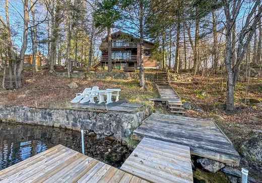 Un étage et demi à vendre - 51 Ch. du Lac, Brownsburg-Chatham, J8G2M1