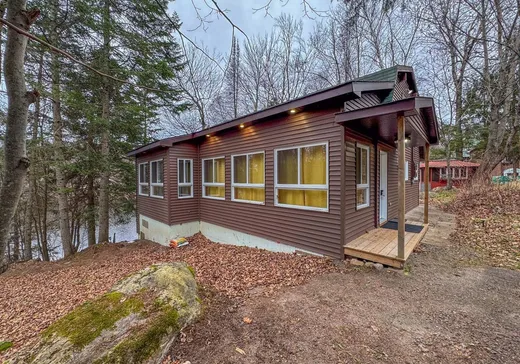 Maison à vendre - 51 Ch. du Lac, Brownsburg-Chatham, J8G 2M1