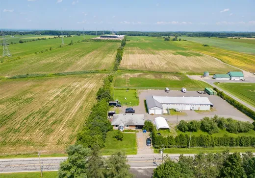 Hobby Farm for sale - 709Z-709BZ Ch. de la Rivière N., Saint-Eustache, J7R4K3