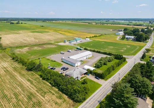 Hobby Farm for sale - 709Z-709BZ Ch. de la Rivière N., Saint-Eustache, J7R 4K3
