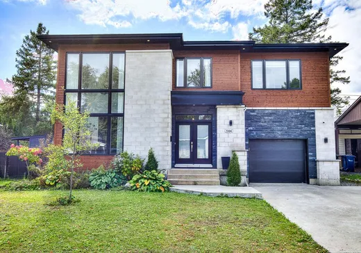 Maison à étages à vendre - 1324 Rue Islemere, Laval, H7Y1M8