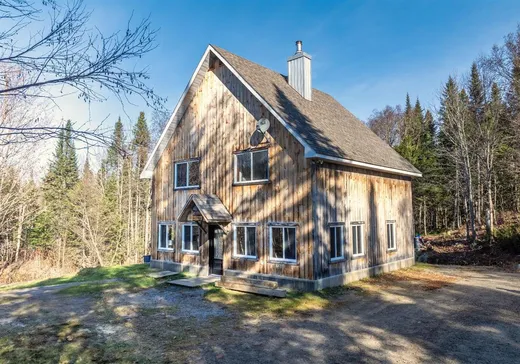 Two or more stories for sale - 20 Ch. Nadeau, Val-des-Lacs, J0T2P0