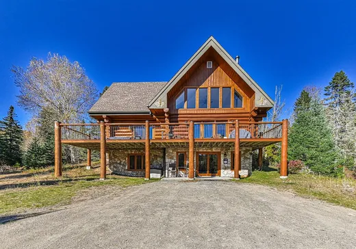 Two or more stories for sale - 3544 Ch. du Lac-Legault, Ste-Lucie, J0T2J0