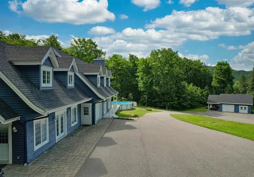 House for sale - 30-32 Ch. des Peupliers, Mont-Tremblant, J8E 2B5