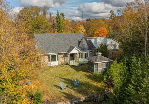 House for sale - 44 Ch. Paquette, Val-des-Lacs, J0T 2P0
