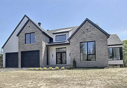 Bungalow à vendre - 1504 Ch. de l'Armoise, Saint-Sauveur, J0R1K0