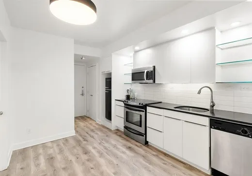 Condo à vendre - 400 Rue de l'Inspecteur, Montreal-Downtown, H3C 2K5