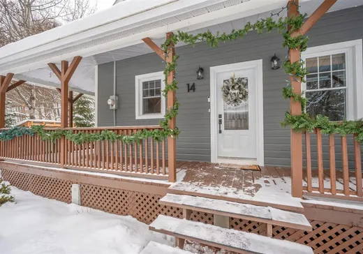 Maison à vendre - 14 Rue Ste-Jeanne-d'Arc, Mont-Blanc, J0T 2G0