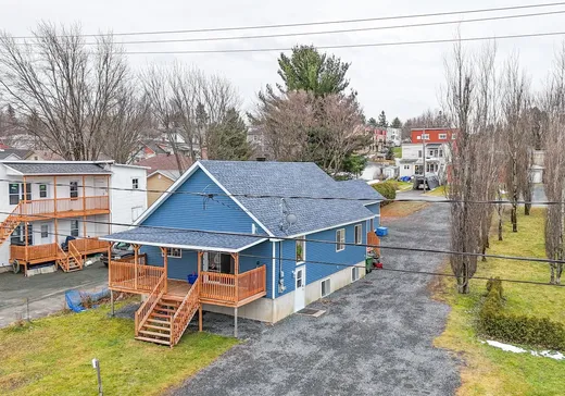 Two or more stories for sale - 216 Rue St-Hubert, Val des Sources, J1T1Z7
