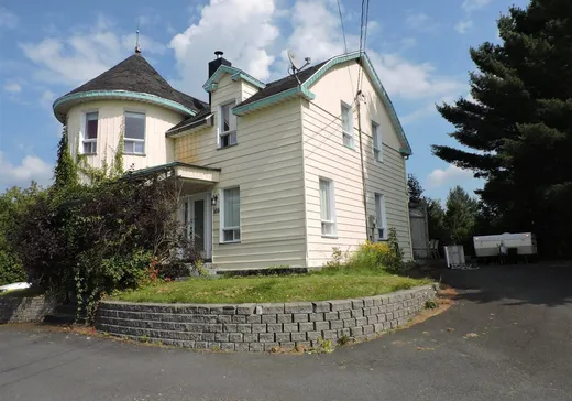 1 1/2 Storey for sale - 169 Rue Principale, Saint-Benoît-Labre, G0M1P0