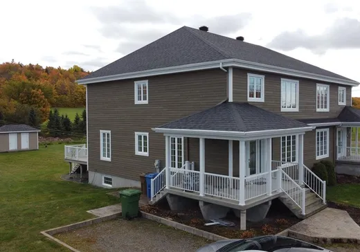 Maison à vendre - 692-694 Ch. Bellevue O., Cap-Saint-Ignace, G0R 1H0