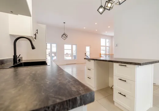 Maison à vendre - 121 Rue Lucien-Bellemare, Matane, G4W 4J1