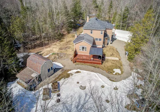 House for sale - 28 Mtée du Pont-Bleu, Saint-Sauveur, J0R 1A0