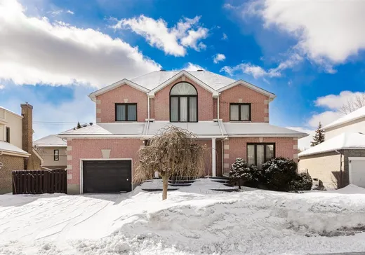 Maison à étages à vendre - 9145 Av. San-Francisco, Brossard, J4X2K1