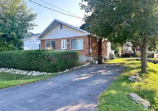 Bungalow à vendre - 1340 Rue Mirelle, Laval (Vimont), H7A2K5