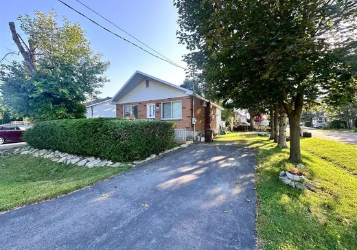 Maison à vendre - 1340 Rue Mirelle, Laval (Vimont), H7A 2K5