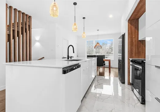Maison à étages à vendre - 1352 Ch. du Sault, St-Romuald, G6W2M7