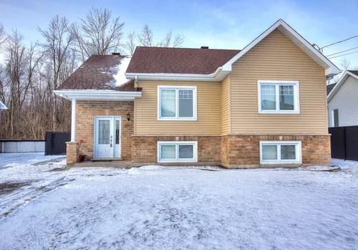Maison à étages à vendre - 311 49e Avenue, Saint-Zotique, J0P1Z0