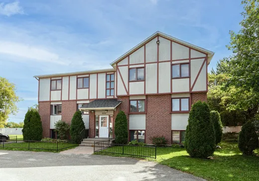 Condo à vendre - 900 Av. Desnoyers, Saint-Vincent-de-Paul, H7C 1X3