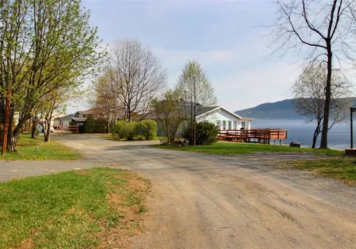 Maison à vendre - 5 Rue Joseph-Turcot, Témiscouata-sur-le-Lac, G0L 1E0