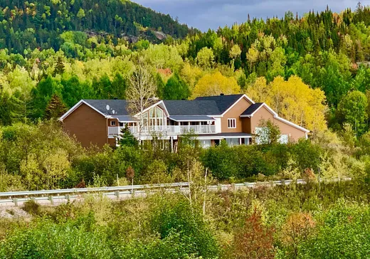Maison à vendre - 1989 Ch. du Lac-Panneton, La Tuque, G9X 3N8