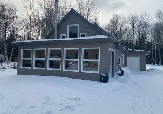 Maison à étages à vendre - 807 Ch. St-Pierre, St-Fulgence, G0T1Y0