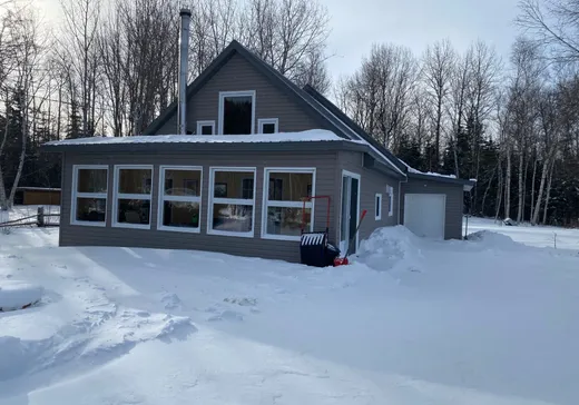 Maison à vendre - 807 Ch. St-Pierre, St-Fulgence, G0T 1Y0