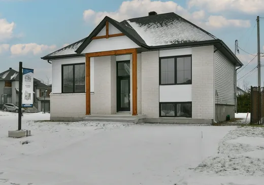 Maison à étages à vendre - 313 Rue de l'Acériculteur, Sainte-Marthe-sur-le-Lac, J0N1P0
