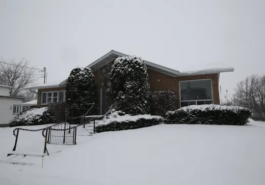Maison à vendre - 109 Av. St-François, Saint-Pie, J0H 1W0